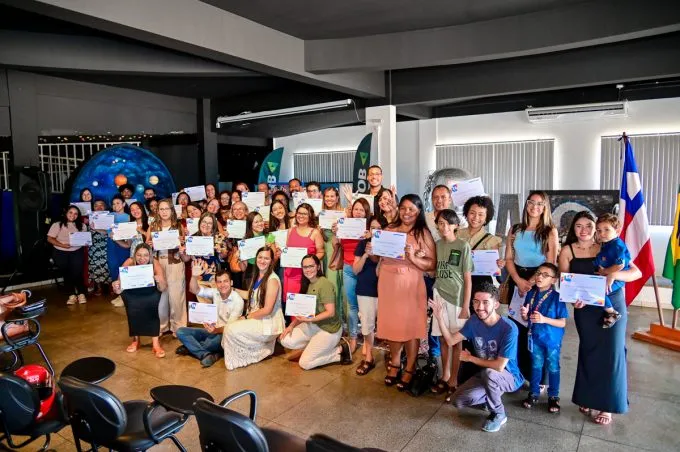 Prefeitura realiza certificação de curso gratuito de educação financeira promovido pela SMDE