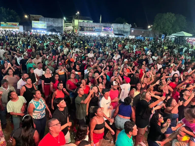 Música, tradição e alegria marcam festa no Riacho da Guia