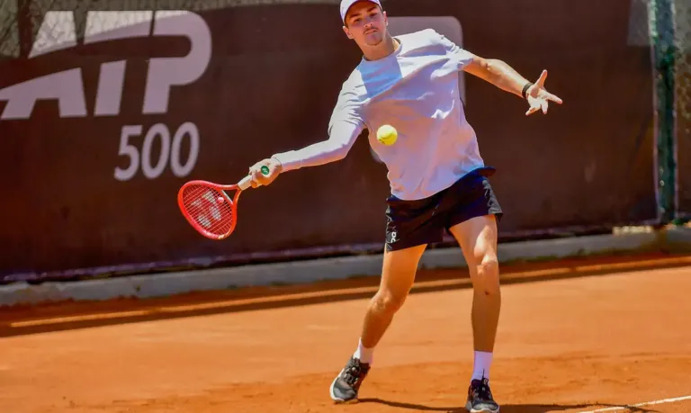 Com João Fonseca, brasileiros disputam chaves principais do Rio Open