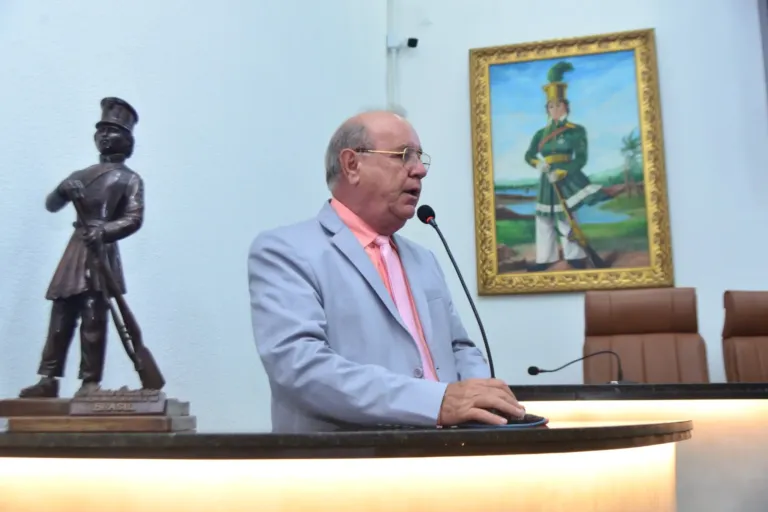 Obras municipais e gestão assertiva da Câmara foram destacadas por líder governista