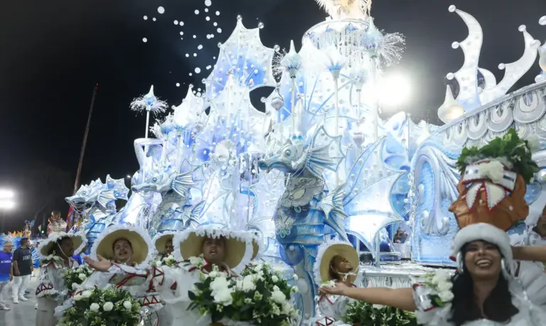 Beija-Flor de Nilópolis inova no carnaval 2026 e usa impressoras 3D