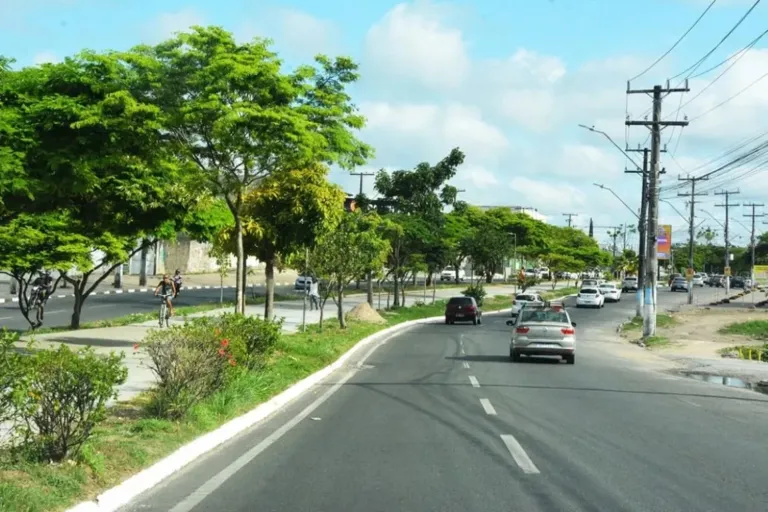 Prefeitura deve construir praça poliesportiva na avenida Fraga Maia