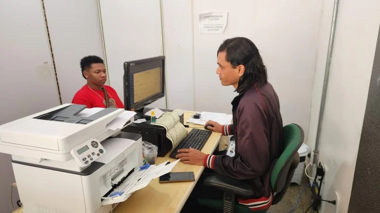 Hospital Esaú Matos garante cidadania desde o nascimento com emissão de registro civil na maternidade