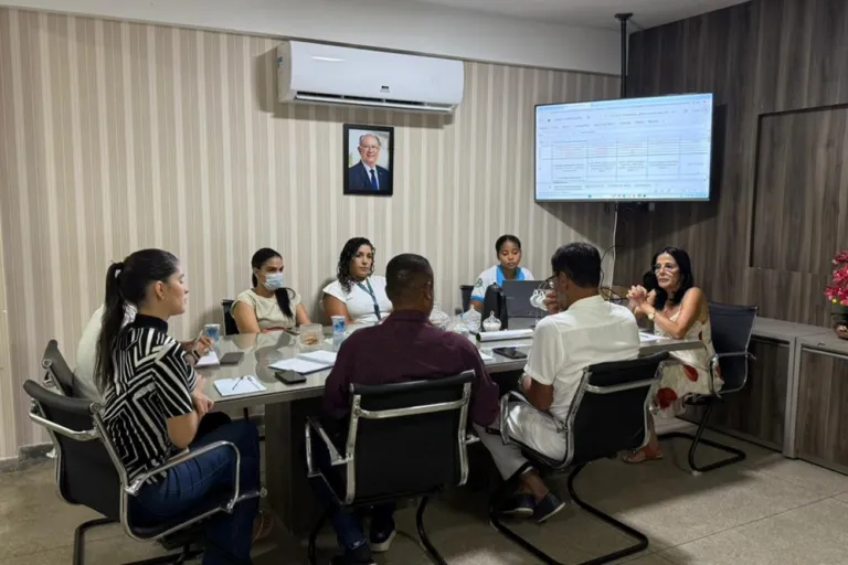 Membros da CAISAN se reúnem para planejar ações de 2026