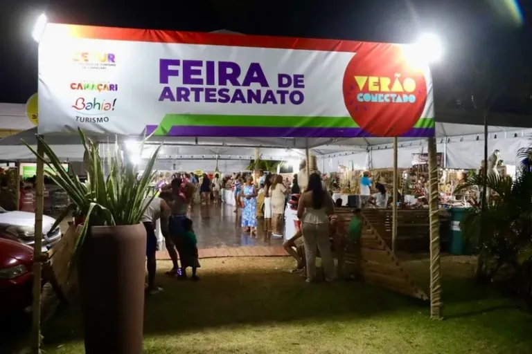 Feira de Artesanato de Guarajuba amplia atrações para turistas nacionais e estrangeiros no destino