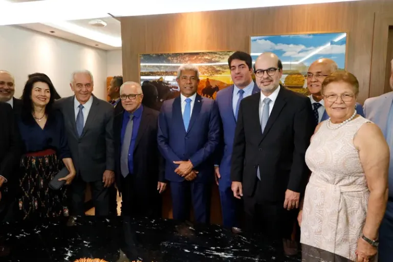 Governador Jerônimo Rodrigues participa da posse de Otto Alencar Filho como conselheiro do TCE-BA