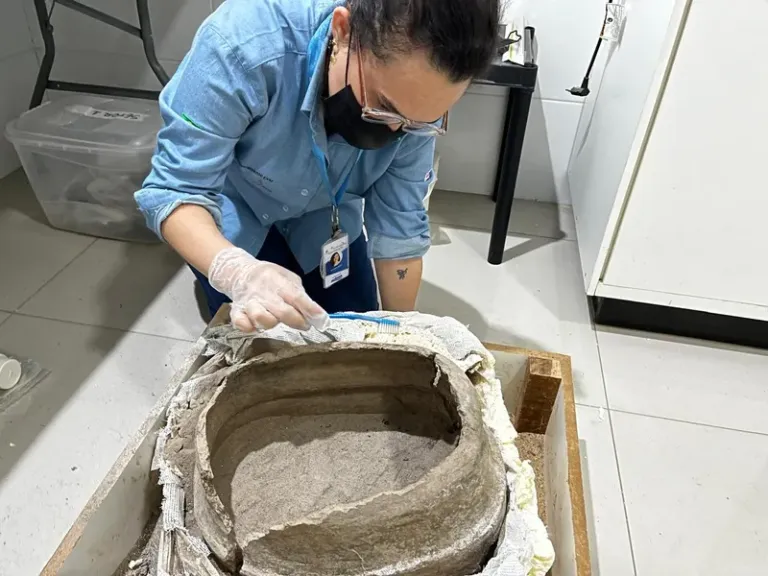 Artefatos Tupiguarani são encontrados em escavações da obra de esgotamento sanitário em Senhor do Bonfim