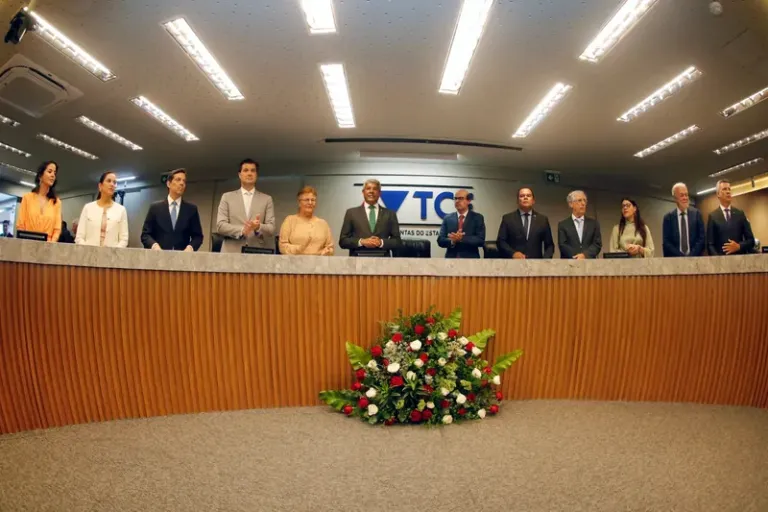 Governador Jerônimo Rodrigues prestigia posse do novo conselheiro do TCE-BA, Josias Gomes