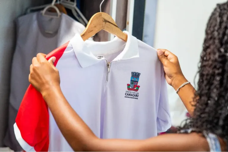 Prefeitura garante kit escolar e uniforme completo para estudantes da rede municipal