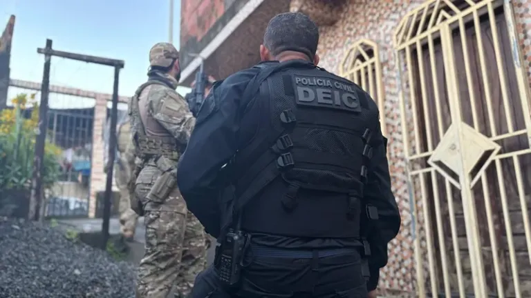 Ação da Polícia Civil resgata em Camaçari homem sequestrado em Entre Rios