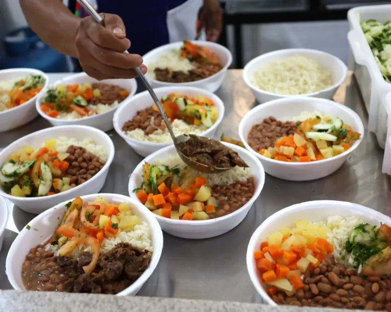 Juazeiro inaugura mais quatro cozinhas comunitárias