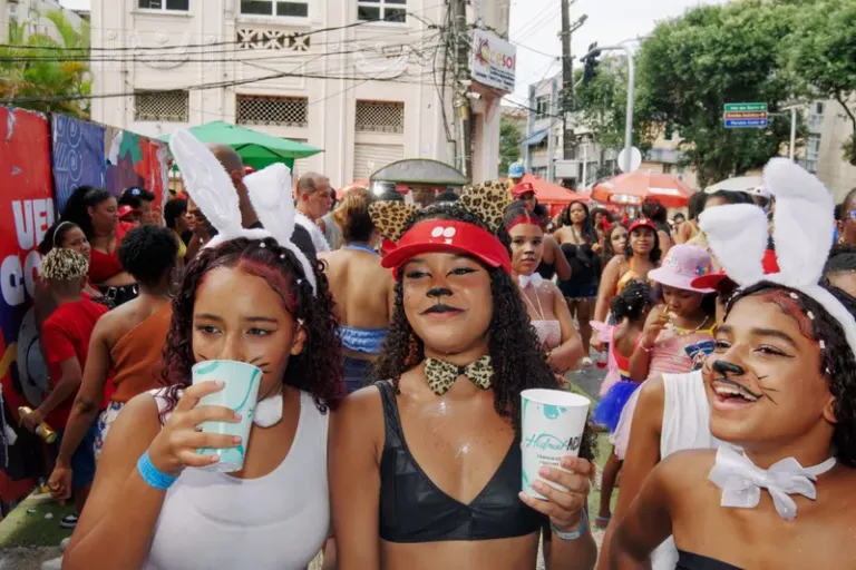 Governo da Bahia distribui mais de 70 mil litros de água potável durante o Carnaval