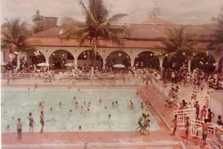 CLUBES SOCIAIS: HOJE SIMPLES LEMBRANÇAS DE UM TEMPO MÁGICO