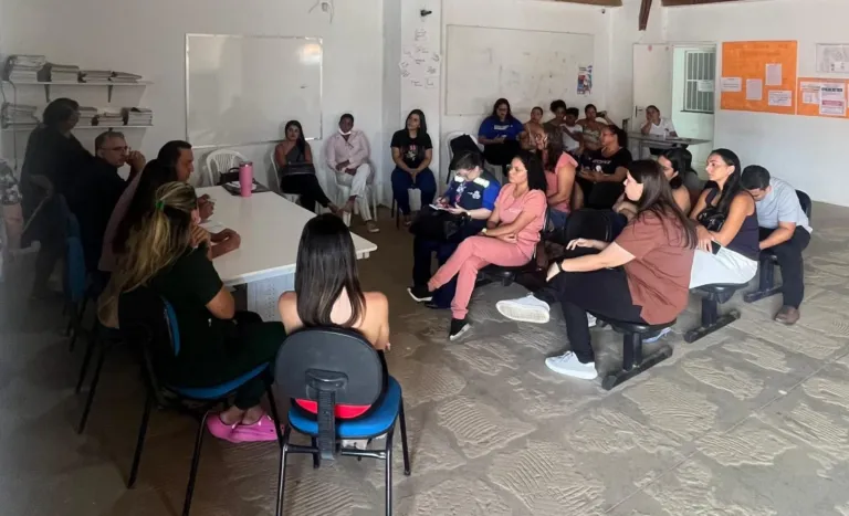 Prefeitura de Juazeiro intensifica ações na Saúde com visita técnica e escuta da comunidade no Residencial Praias do Rodeadouro