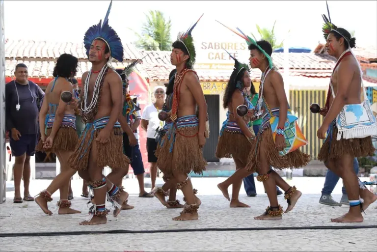 Primeira Feira da Agricultura Familiar Indígena movimenta Costa do Descobrimento e Extremo Sul da Bahia
