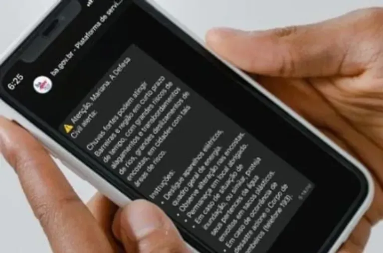 Bahia: Governo avisa por WhatsApp moradores de regiões em risco por chuva forte