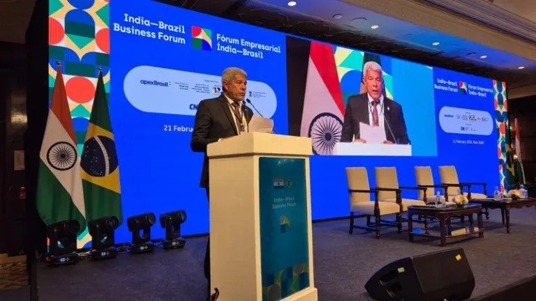 Jerônimo Rodrigues apresenta potencial da Bahia no Fórum Índia-Brasil