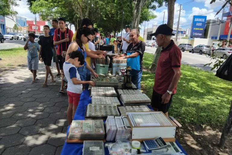 Ambientes de negócios diferenciam Feira na Avenida, realizada a cada quinze dias