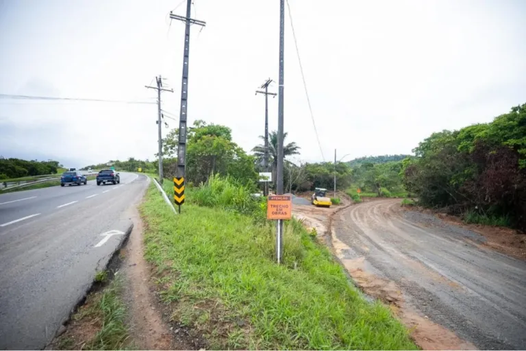 Seinfra atua na limpeza de canais e na manutenção de estradas vicinais do município