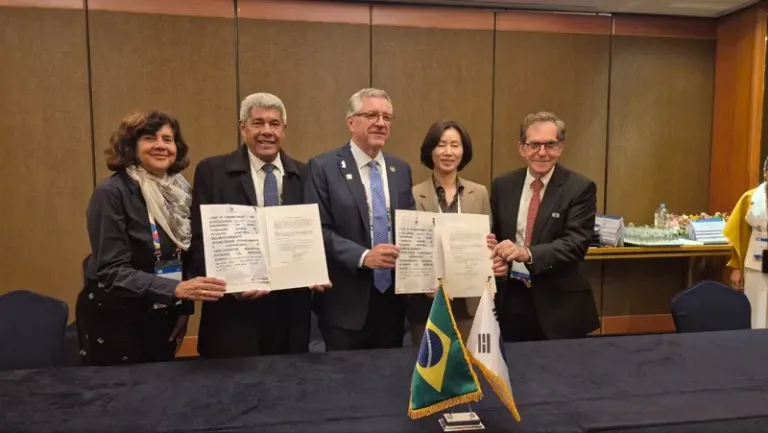 Na Coreia do Sul, governador firma novo acordo para produção de biomedicamento para tratamento de câncer e doenças raras