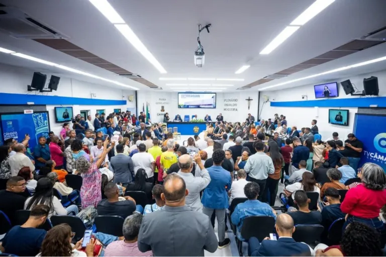 Executivo apresenta balanço e anuncia ações para 2026 na reabertura da Câmara