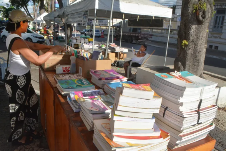 Feira do Livro Usado será encerrada neste sábado