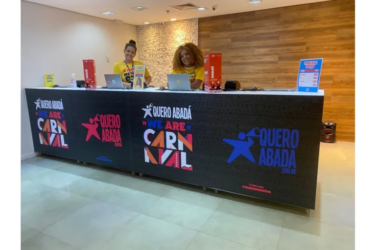 SMS amplia distribuição de preservativos em balcões de Carnaval e blocos para reforçar prevenção de ISTs