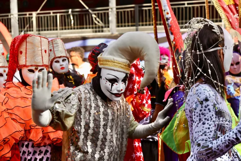 Em novo dia, Fuzuê reúne famílias e grupos culturais no Circuito Orlando Tapajós