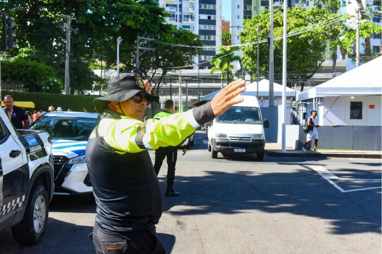 Carnaval 2026 tem trânsito mais ágil e registra redução no tempo de deslocamento dos foliões aos circuitos