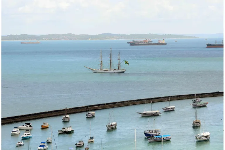 Salvador estuda transporte aquático urbano para ampliar mobilidade através da Baía de Todos-os-Santos