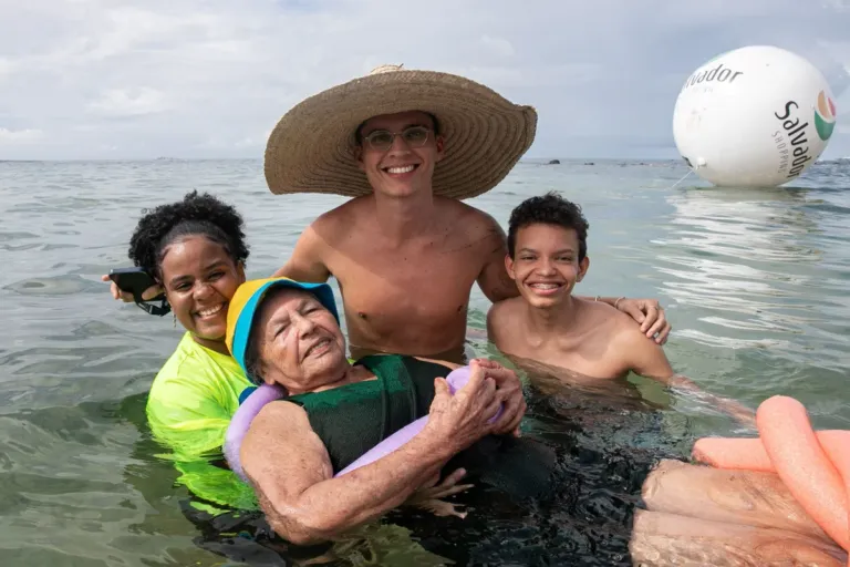 Ondina terá banho de mar assistido para pessoas com deficiência neste final de semana