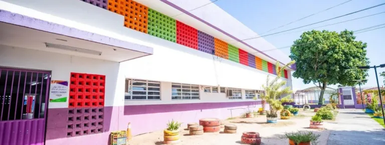 Rede Municipal de Ensino de Camaçari inicia ano letivo de 2026