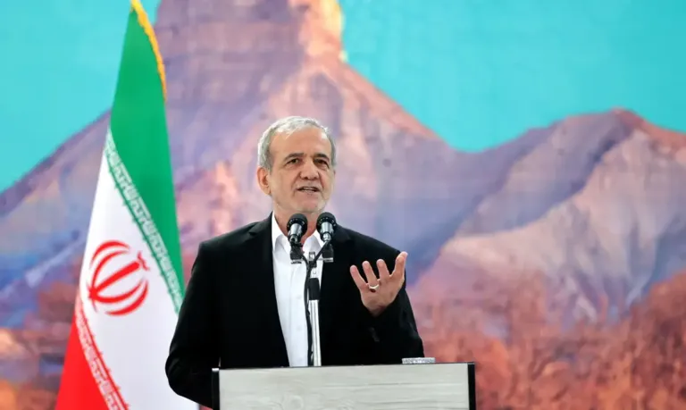 Pezeshkian pede atuação do Brics para deter agressão contra o Irã