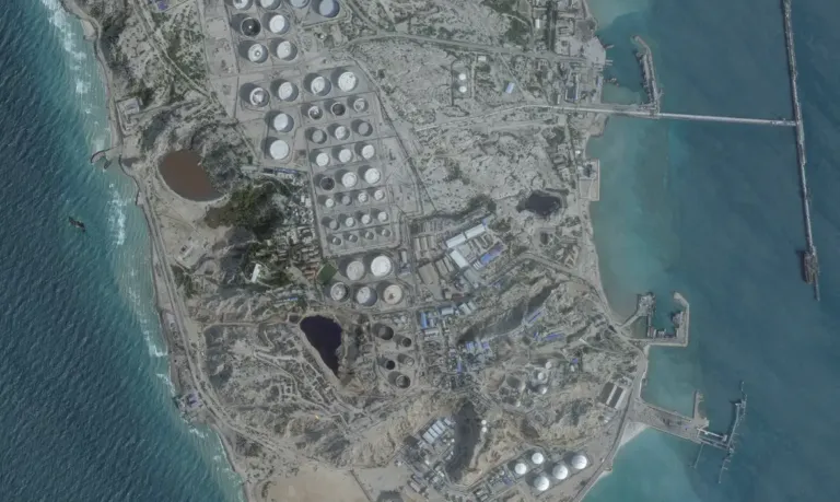 Irã promete retaliação por ataque dos EUA à Ilha Kharg