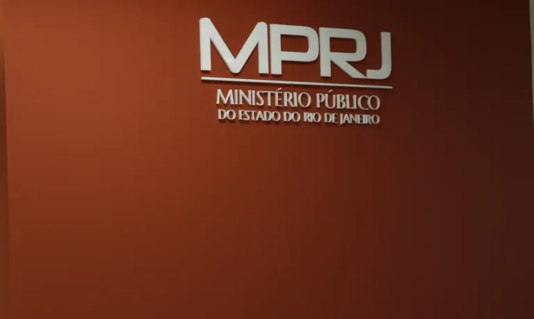 MPRJ cumpre 20 mandados de prisão contra grupo de Rogério de Andrade
