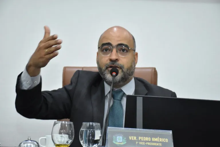 Infraestrutura urbana: riscos enfrentados por motoentregadores aumentam em períodos de chuvas