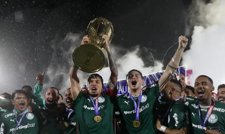 Nove equipes garantem títulos estaduais pelo Brasil