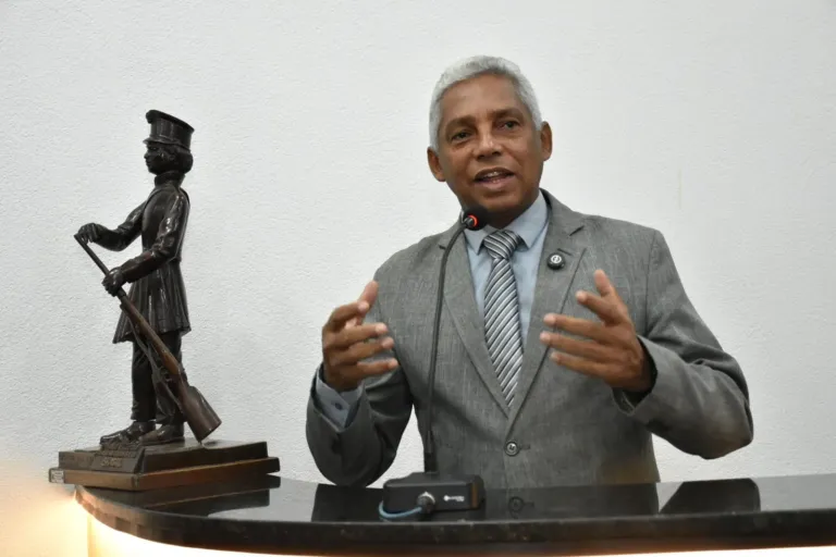 Zona azul e tarifa zero podem recuperar o comércio em Feira de Santana