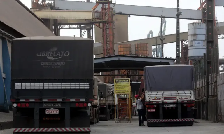 Governo propõe que estados zerem ICMS do diesel importado