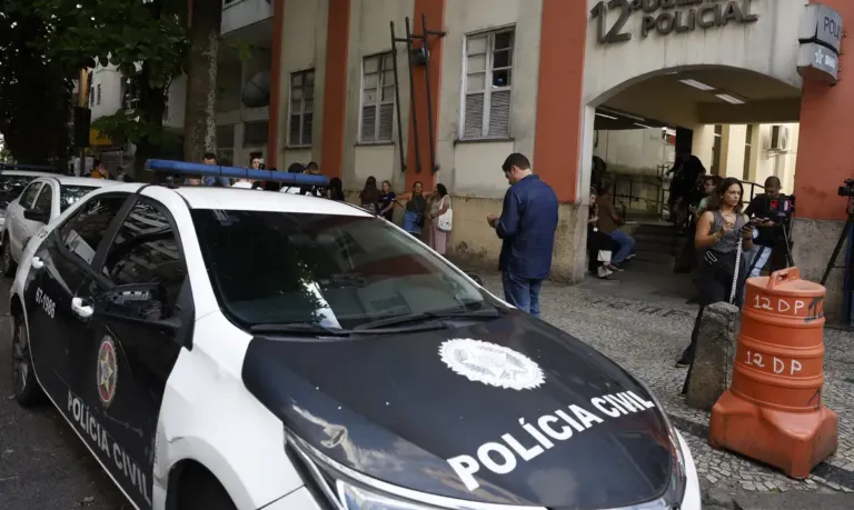 Polícia prende terceiro envolvido em estupro coletivo de adolescente