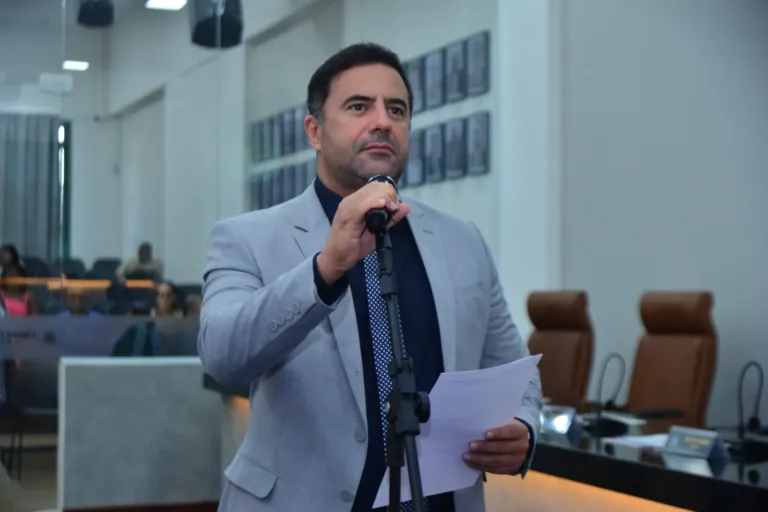 Programa promove incentivo à leitura e escrita em Feira de Santana