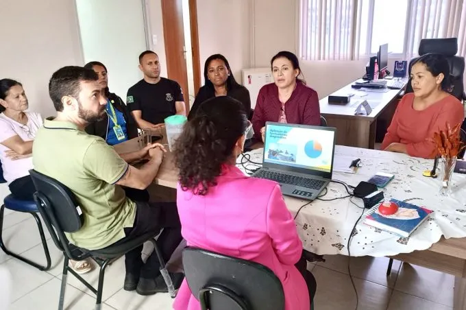 Prefeitura e CDL lançam campanha de conscientização sobre descarte de lixo