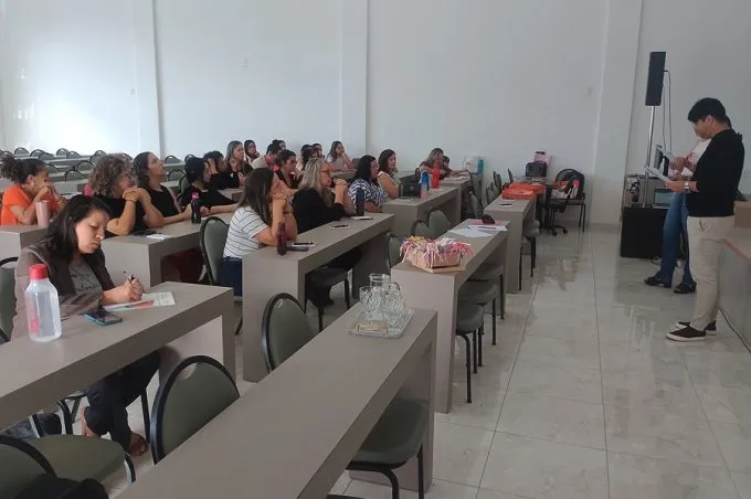 Coordenadores e gestores da Educação Infantil participam de formação sobre o Programa Set Brasil 360°
