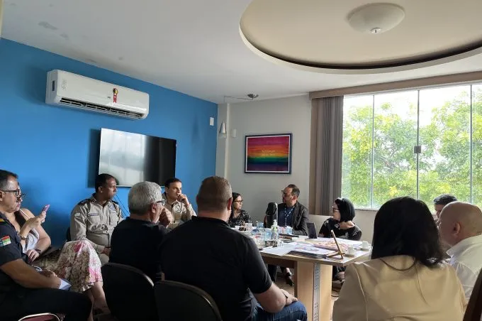 Governo Municipal e forças de segurança discutem estratégias de atendimento à população em situação de rua