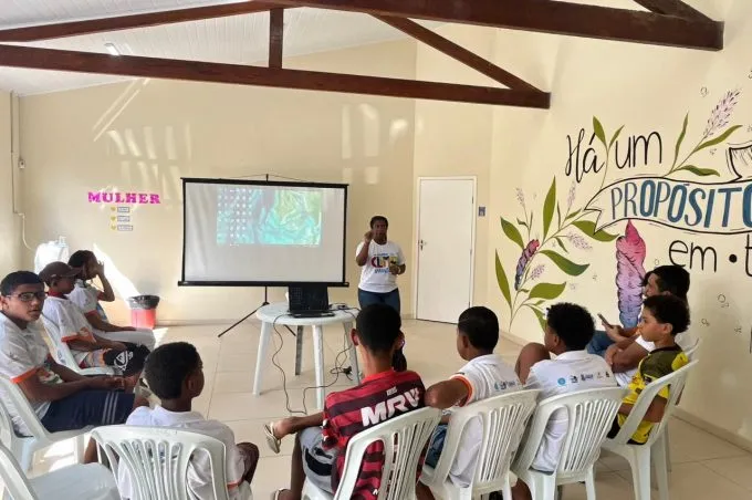 Núcleo de Cidadania de Adolescentes promove roda de conversa sobre racismo ambiental