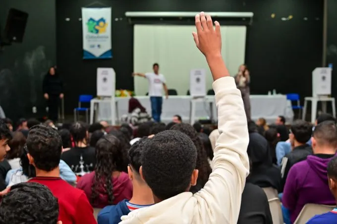 Palestra do TRE-BA voltada para jovens sobre importância do primeiro voto é adiada