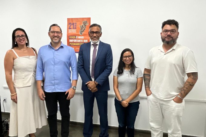 Semdes e Vara de Violência Doméstica discutem enfrentamento à violência contra mulheres