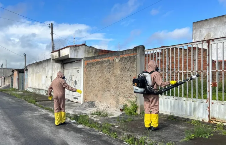Prefeitura de Alagoinhas intensifica combate às arboviroses e alerta para imóveis fechados
