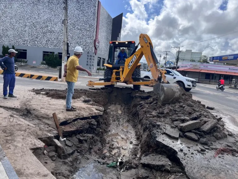Alagoinhas pós-chuvas: equipes de manutenção já atuaram em 70 localidades