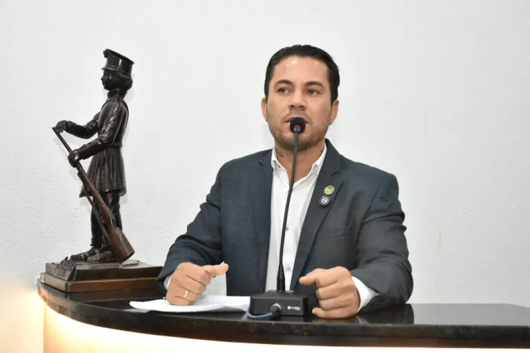 Vias alternativas podem desafogar o trânsito na região do bairro Papagaio